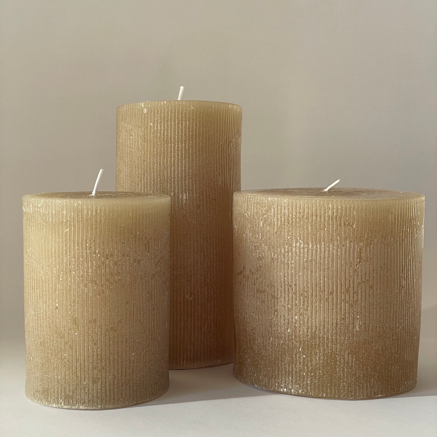 Ivory Pleated Pillar Candle | Lg