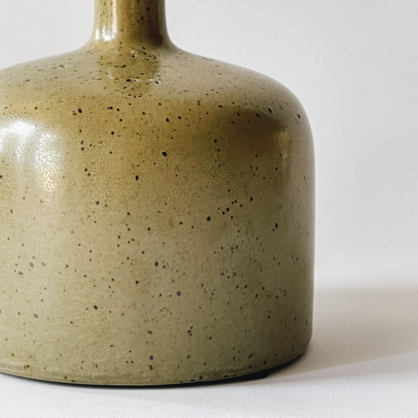 Olive Fluted Vase | Sm
