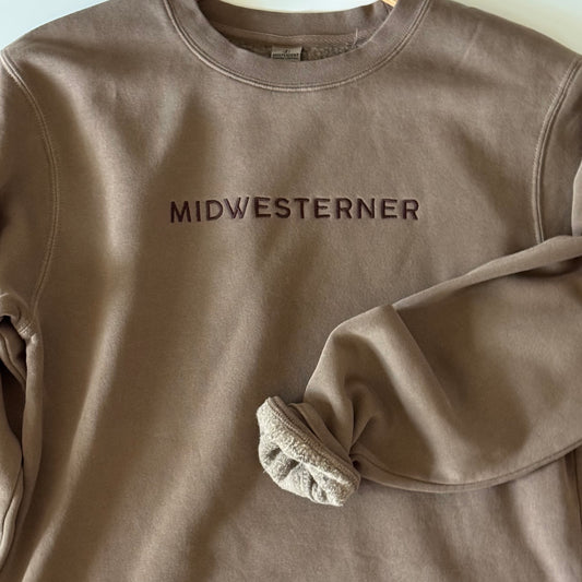 Midwesterner Embroidered Crew | Mocha