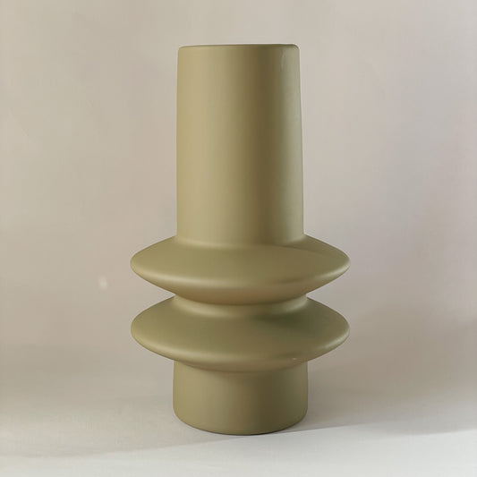 Modern Edge Stoneware Vase | Taupe