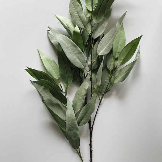 Faux Eucalyptus Leaf Spray | 48"